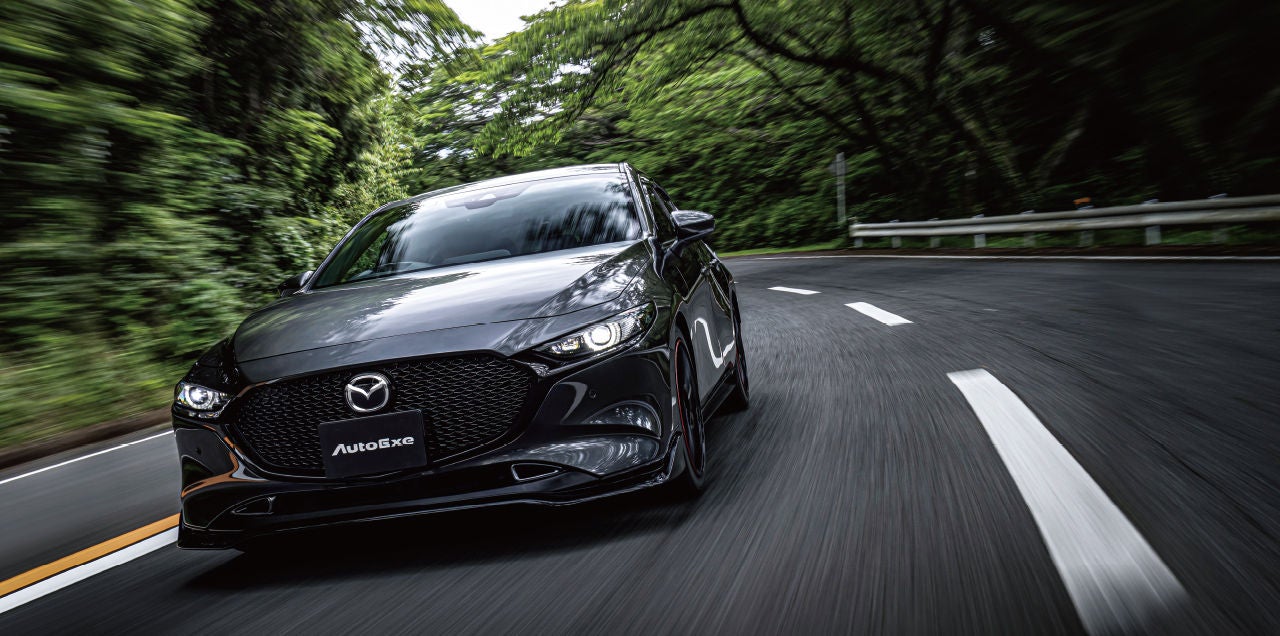 AutoExe｜アクセサリー｜MAZDA3｜マツダ