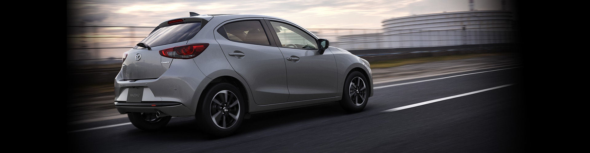 パフォーマンス｜MAZDA2｜マツダ