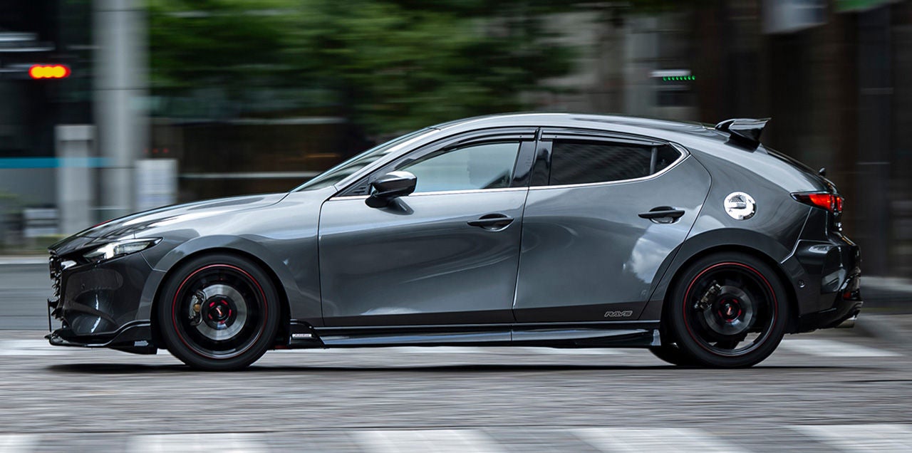 AutoExe｜アクセサリー｜MAZDA3｜マツダ