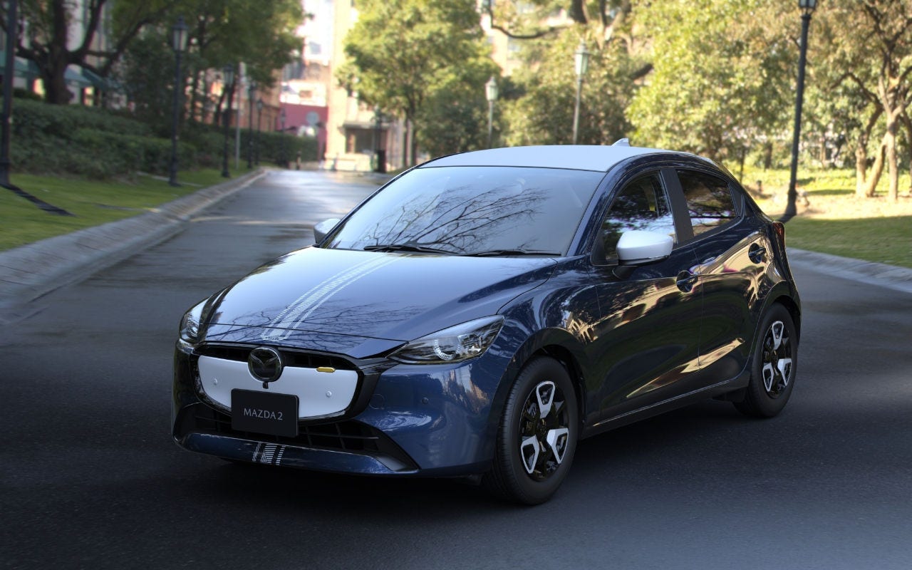 MAZDA_web_cx30_TOP PAGE_02