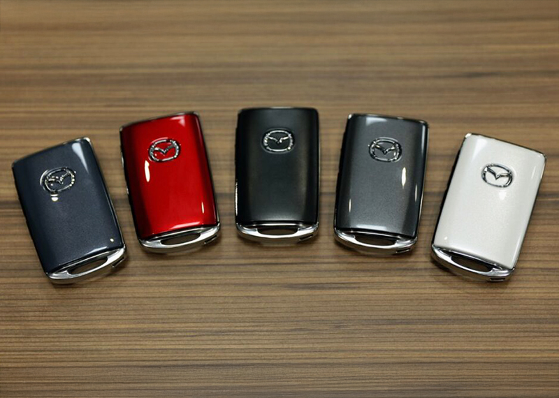トヨタ ホンダ マツダ　スマートキー　鍵 マツダ車のキーが電池切れ！エンジンのかけ方は？(MAZDA3、CX-30、MX