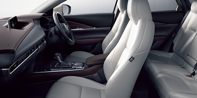 Mazda Cx 30 グレード 価格 ディーゼル ガソリンラインナップ マツダ