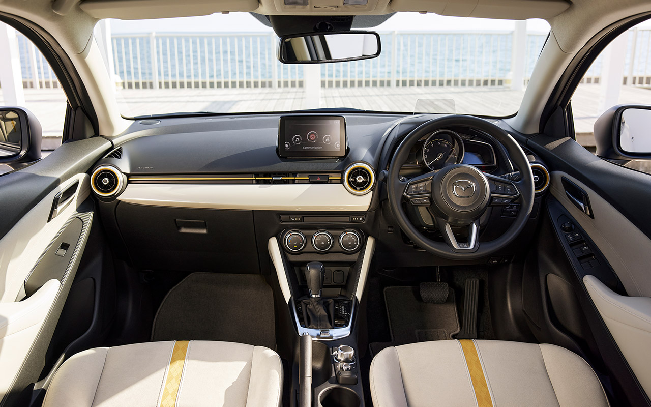 Mazda2 コンパクトカー マツダ Mazda2 コンパクトカー マツダ