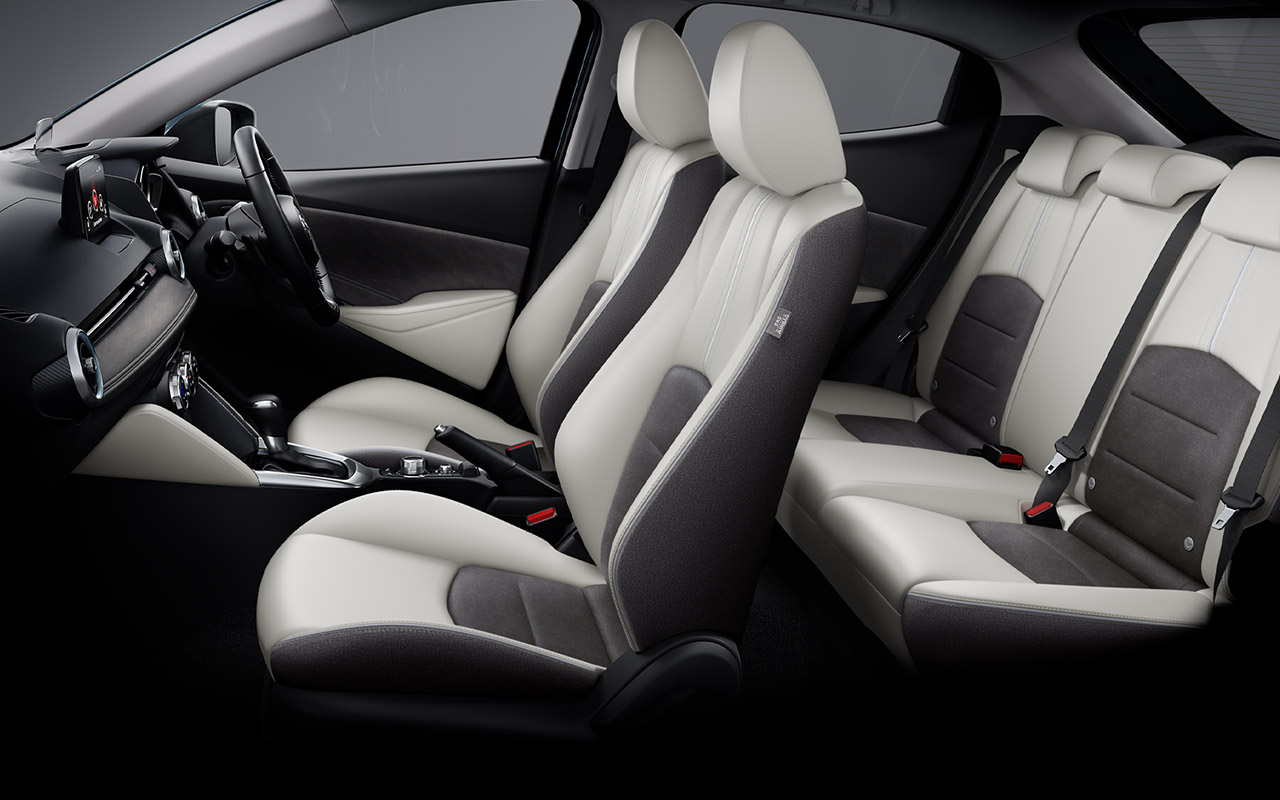 Mazda2 コンパクトカー マツダ Mazda2 コンパクトカー マツダ
