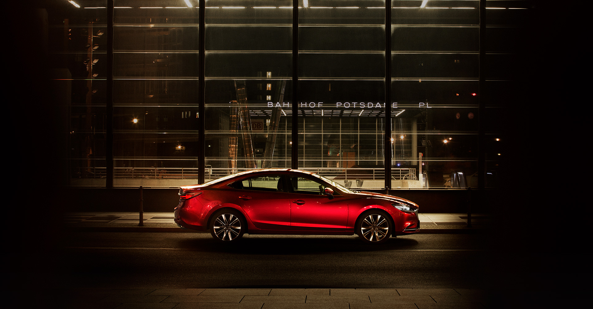Mazda6 4ドアセダン ステーションワゴン マツダ Mazda6 4ドアセダン ステーションワゴン マツダ